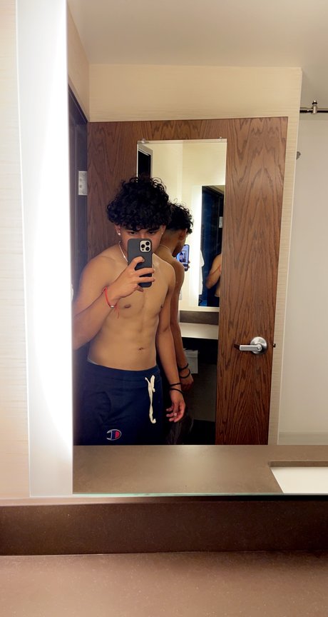Nacktes geleaktes OnlyFans-Foto von Gio