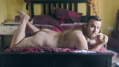 Nacktes geleaktes OnlyFans-Foto von Big Brit Big Dick