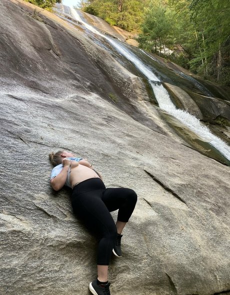 Nacktes geleaktes OnlyFans-Foto von Xosecretsaraxo
