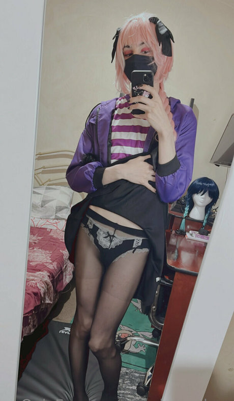 Nacktes geleaktes OnlyFans-Foto von Femboyalma