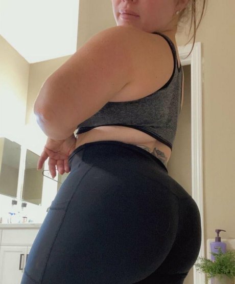 Nacktes geleaktes OnlyFans-Foto von Notyouraverage