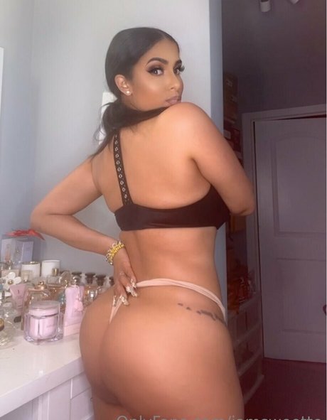 Nacktes geleaktes OnlyFans-Foto von Iamsweette