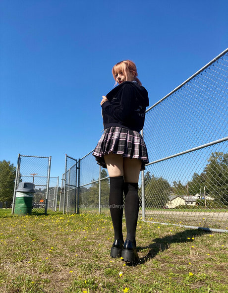 Nacktes geleaktes OnlyFans-Foto von Sn0wryn