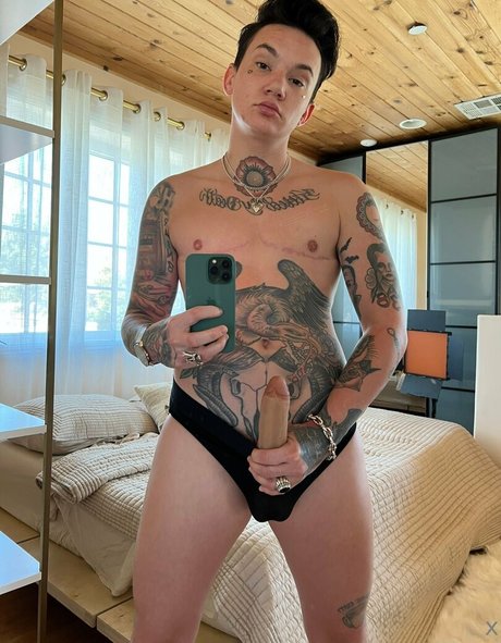 Nacktes geleaktes OnlyFans-Foto von Nikkihearts