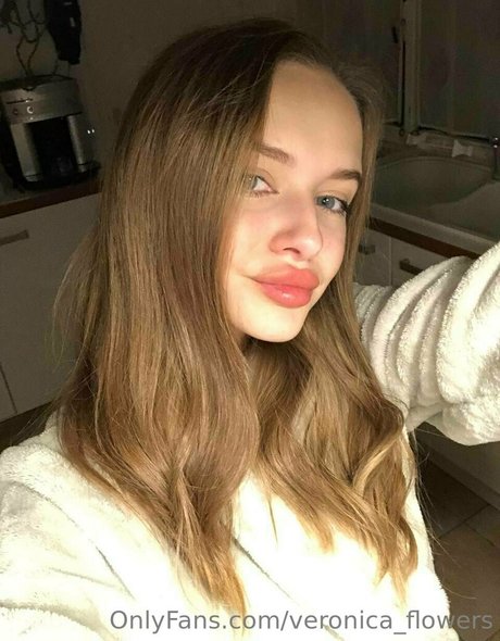 Nacktes geleaktes OnlyFans-Foto von Veronicaflowers