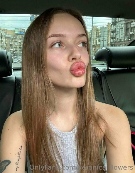 Nacktes geleaktes OnlyFans-Foto von Veronicaflowers