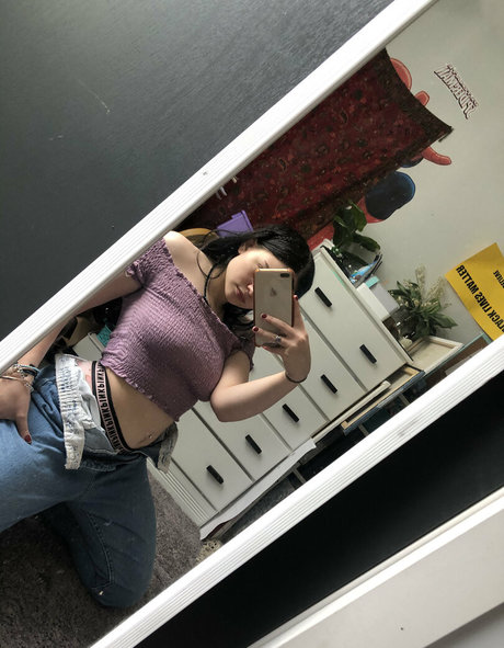 Nacktes geleaktes OnlyFans-Foto von Cherryjuic