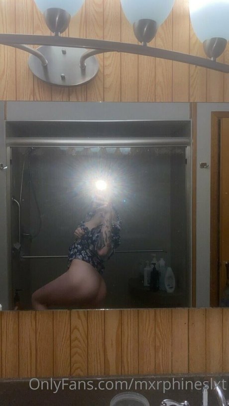 Nacktes geleaktes OnlyFans-Foto von Mxrphineslxt