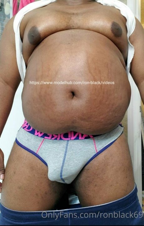Nacktes geleaktes OnlyFans-Foto von Ronblack69
