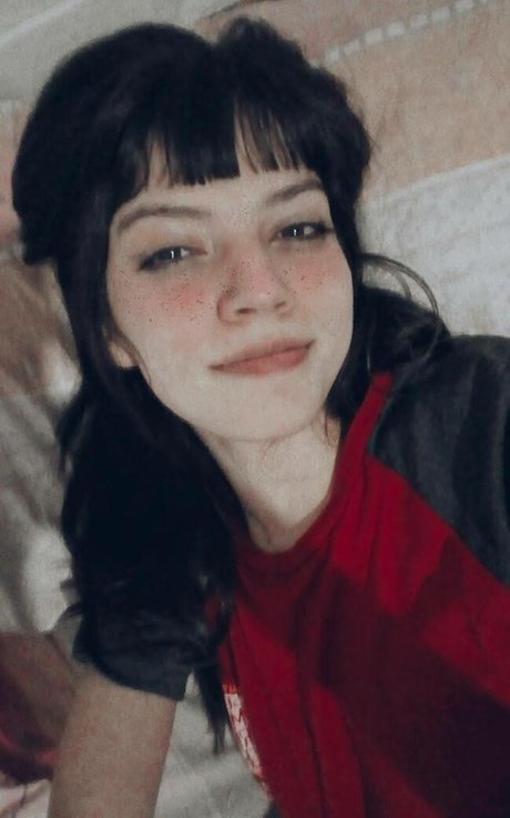 Nacktes geleaktes OnlyFans-Foto von Kalysrra