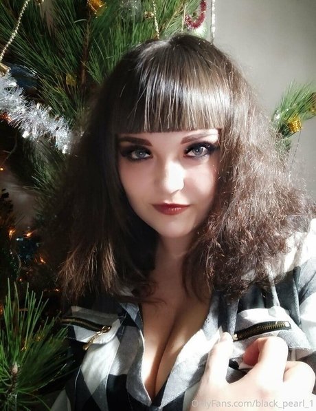 Nacktes geleaktes OnlyFans-Foto von Larahorn