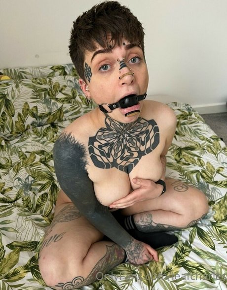 Nacktes geleaktes OnlyFans-Foto von Leafcharles