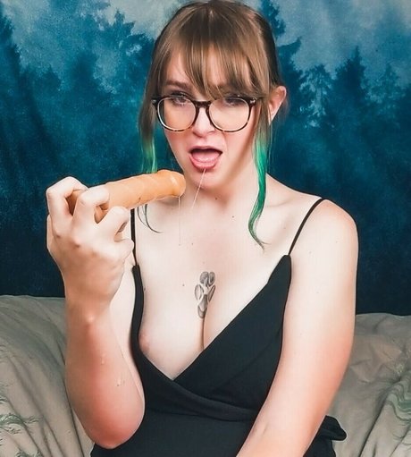 Nacktes geleaktes OnlyFans-Foto von Natashacameron