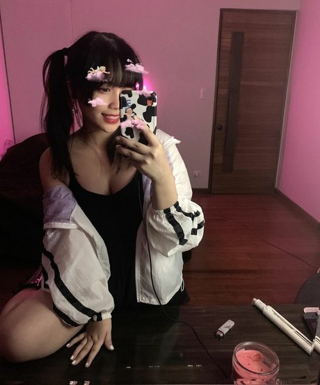 Nacktes geleaktes OnlyFans-Foto von Sadparu