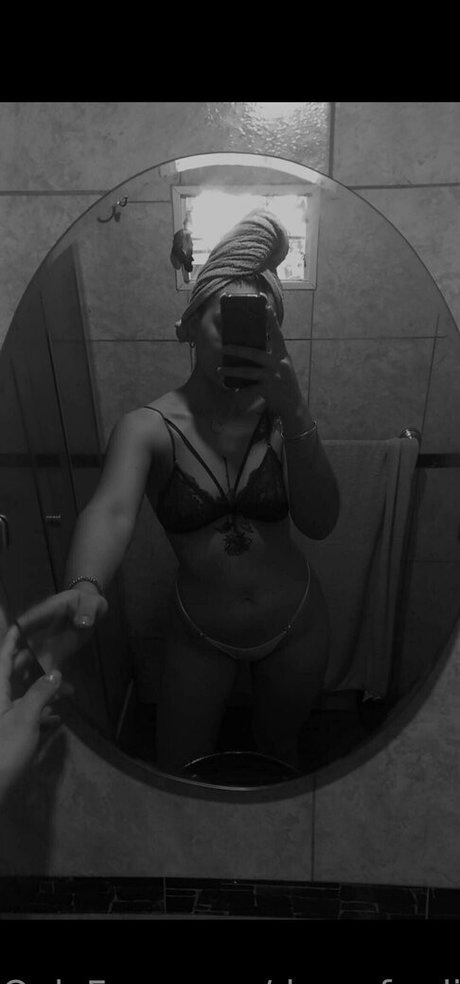 Nacktes geleaktes OnlyFans-Foto von Rosecamxxx