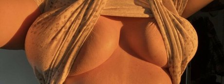 Nacktes geleaktes OnlyFans-Foto von Cindy Graham