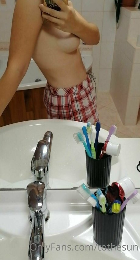 Nacktes geleaktes OnlyFans-Foto von Tothesun