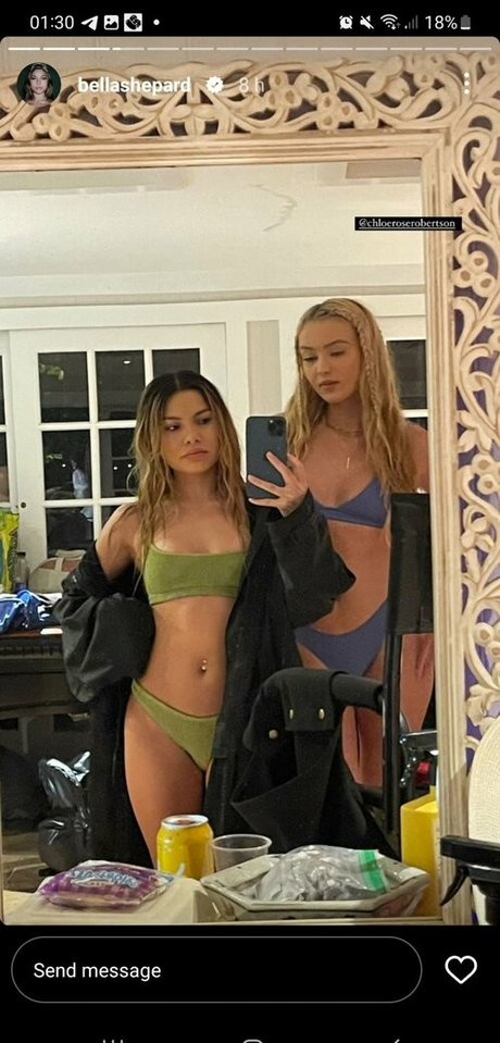 Nacktes geleaktes OnlyFans-Foto von Chloe Rose Robertson