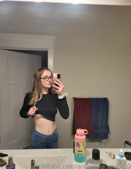 Nacktes geleaktes OnlyFans-Foto von Anastasiagrace20