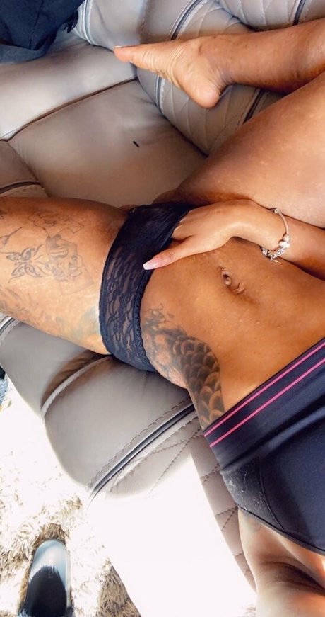 Nacktes geleaktes OnlyFans-Foto von Perfectprices