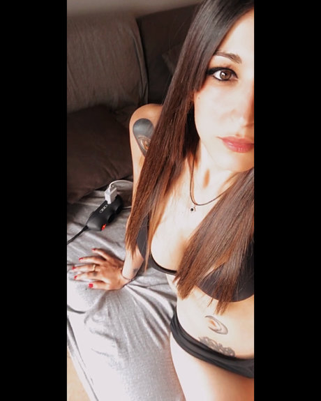 Nacktes geleaktes OnlyFans-Foto von Noom