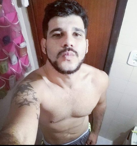 Nacktes geleaktes OnlyFans-Foto von Carlinhos