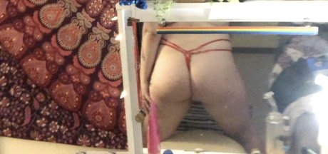 Nacktes geleaktes OnlyFans-Foto von Brat