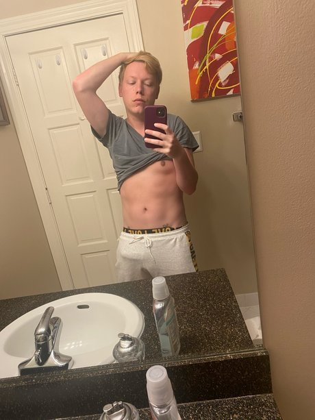 Nacktes geleaktes OnlyFans-Foto von Coachsuqer