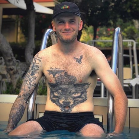 Nacktes geleaktes OnlyFans-Foto von Lew Buchanan