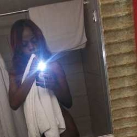 Nacktes geleaktes OnlyFans-Foto von Kokainexxx