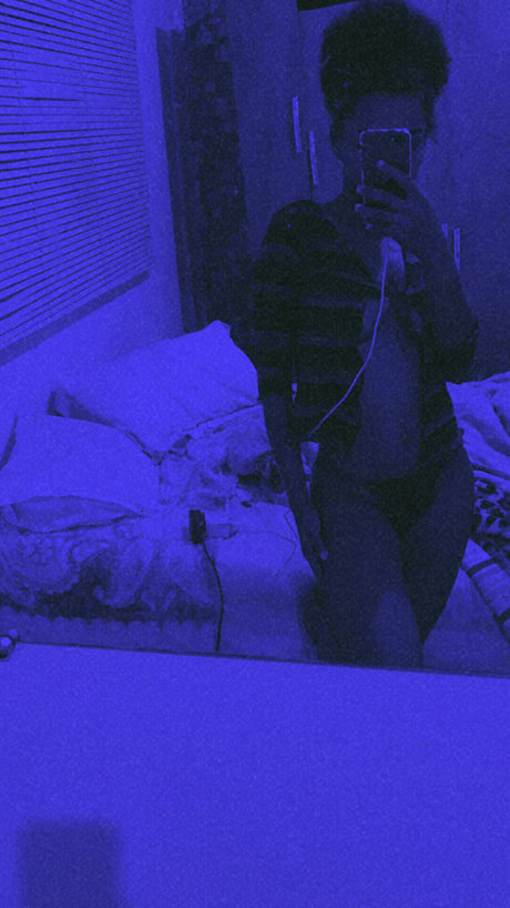 Nacktes geleaktes OnlyFans-Foto von Dm