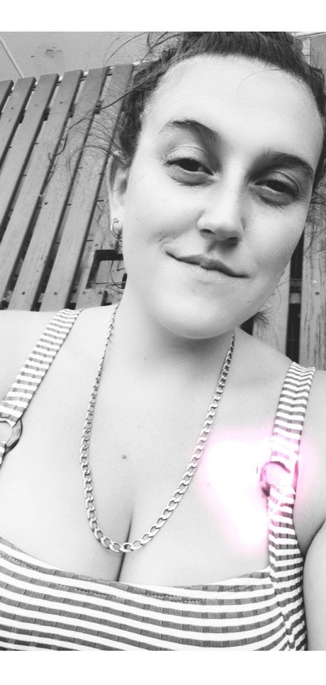 Nacktes geleaktes OnlyFans-Foto von Crystal