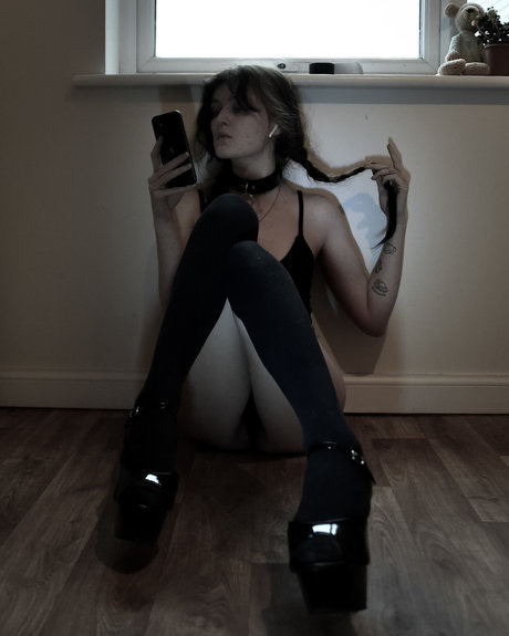 Nacktes geleaktes OnlyFans-Foto von Sen