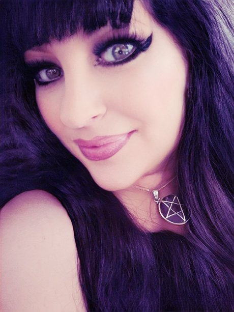 Nacktes geleaktes OnlyFans-Foto von Chrystellebelle