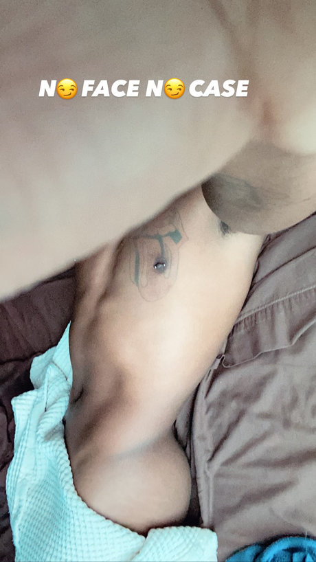 Nacktes geleaktes OnlyFans-Foto von Ariesmarquis