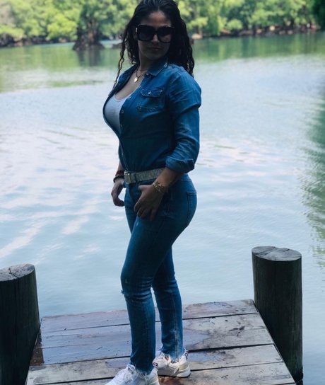 Nacktes geleaktes OnlyFans-Foto von Soy La China 