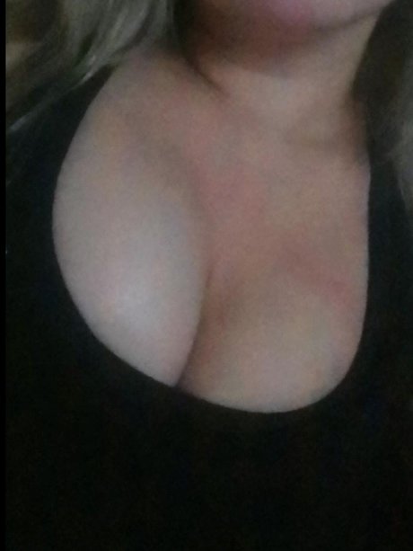 Nacktes geleaktes OnlyFans-Foto von Your Queen