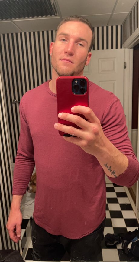 Nacktes geleaktes OnlyFans-Foto von Cole