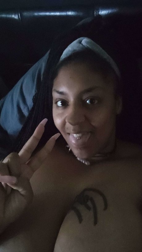 Nacktes geleaktes OnlyFans-Foto von Motitsdarling