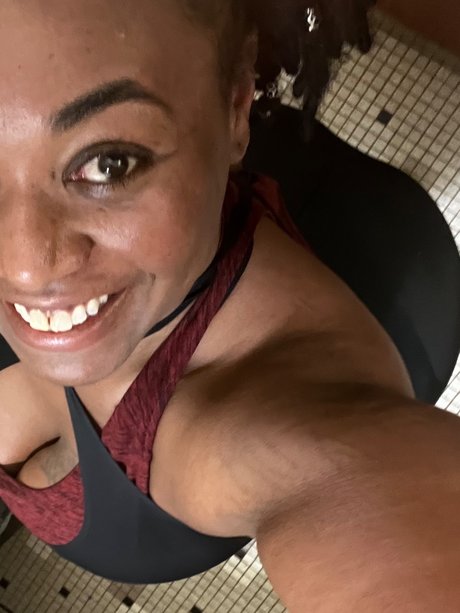 Nacktes geleaktes OnlyFans-Foto von Madame Xanthi
