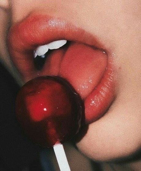 Nacktes geleaktes OnlyFans-Foto von Kitkvt 