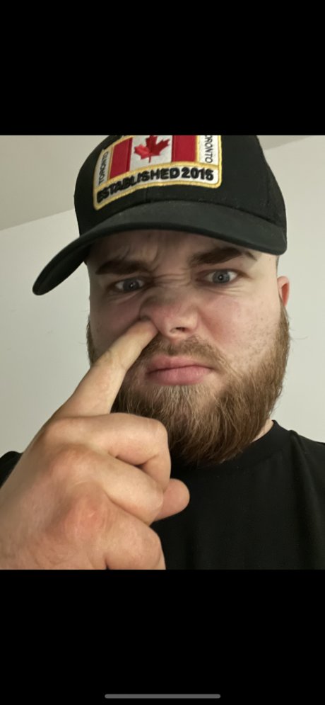 Nacktes geleaktes OnlyFans-Foto von Brad