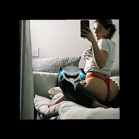 Nacktes geleaktes OnlyFans-Foto von Senalsenay