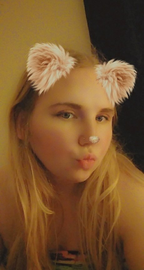 Nacktes geleaktes OnlyFans-Foto von Kenzie Rodriguez
