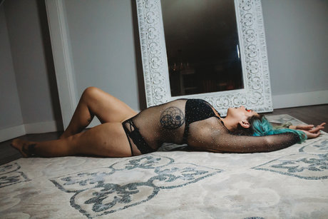 Nacktes geleaktes OnlyFans-Foto von Pokemeprincess