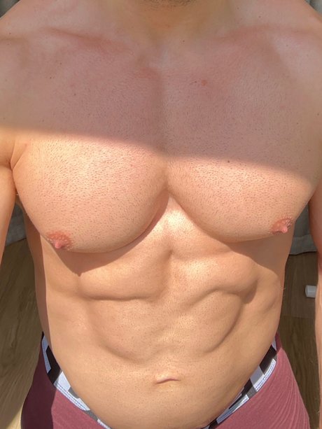 Nacktes geleaktes OnlyFans-Foto von Nathan Kolt
