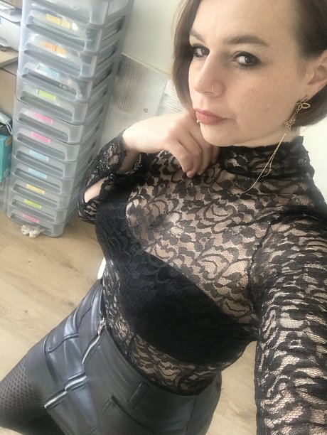 Nacktes geleaktes OnlyFans-Foto von Laurne Pellut