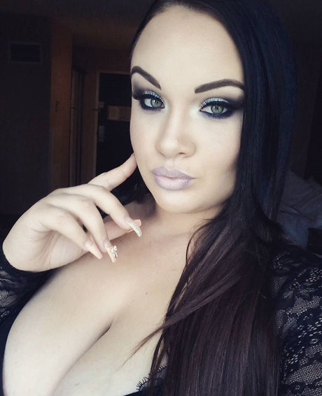 Naughtynicolee