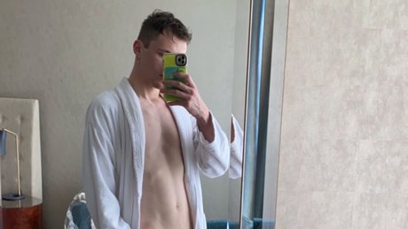 Nacktes geleaktes OnlyFans-Foto von Jamie