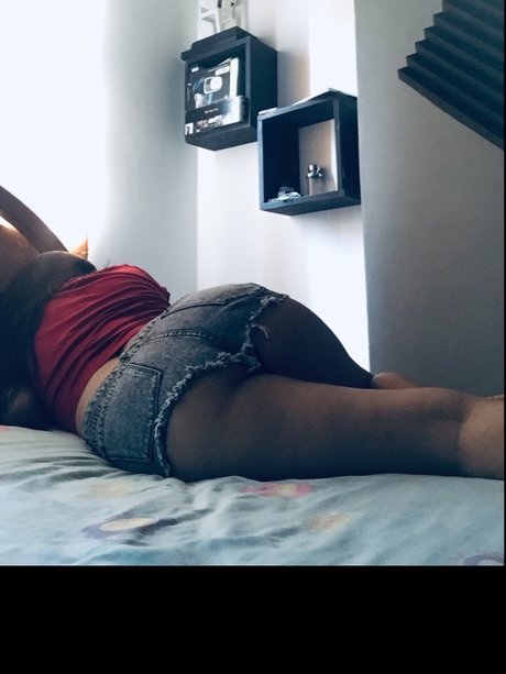 Nacktes geleaktes OnlyFans-Foto von Ni Puta Ni Santa 